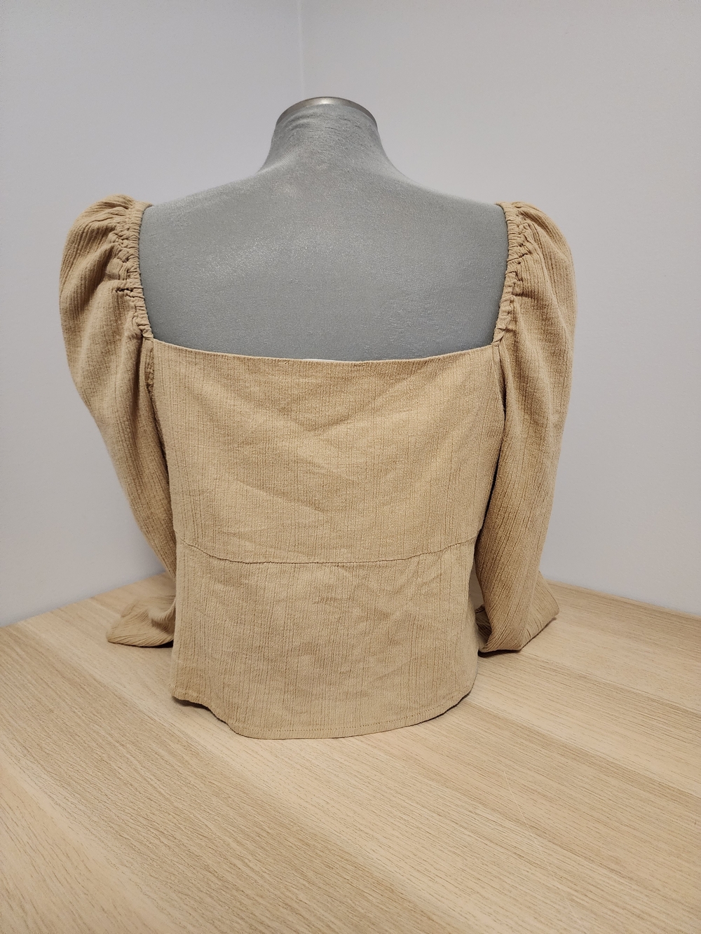 Oak + Fort Beige Babydoll Tie-Front Crop Blouse Puff Sleeve Size L Romantic - Picture 4 of 15